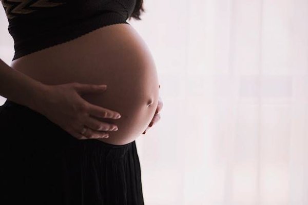 Magnésium en grossesse : quel dosage pour la santé ?